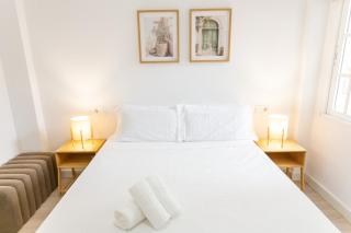 Málaga Centro I Cozy Terrace I 3BR I AC I WiFi - 4