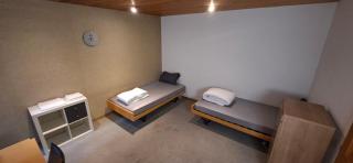Pluto - Private Room with Shared Kitchen Shower and Toilet - Chur Old Town - 3