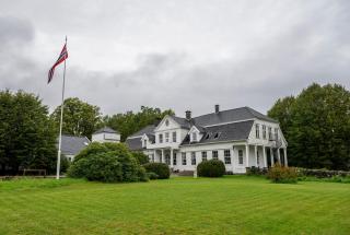 Historic manor from 1793 in rural surroundings - 8