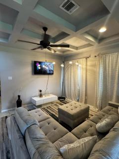 Gorgeous, Brand New 3 Bedrooms Home- Near SeaWorld & Lackland AFB - 3