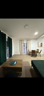 Sea Front Apartments Dobra Voda - 4