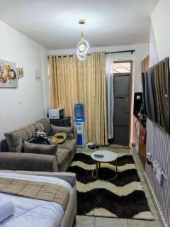 Jaylah Homes Staycation - 6