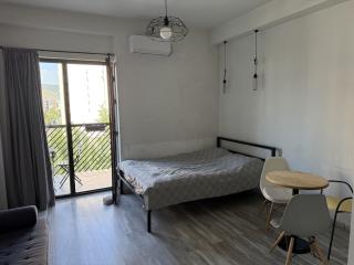 Studio with mountain and Tbilisi views - 4
