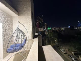 302 JRE Rooftop with stunning boulevard veiw - 7