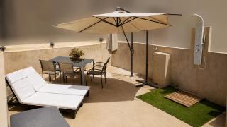 Modern Duplex - Rooftop Terrace - 5 min to the Beach! - 8