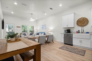 Luxury Retreat on Oleander - Unit K - 3