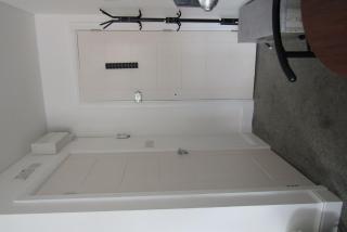 Cozy Studio Rental with Private Facilities in Greater London - 5