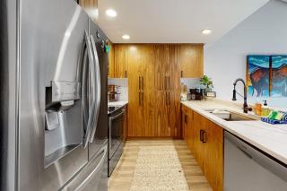 Mountain Modern Escape - 1