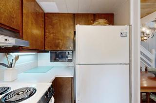 Creekside Escape - 4