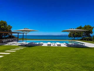 Liam Beach Front Luxury Villa with 100m2 infinity pool - 6