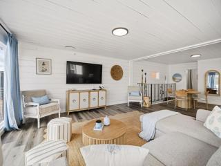 The Little Hampton's - 3