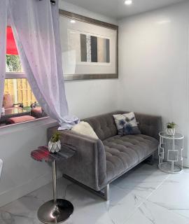 Private Guesthouse - 9