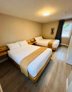 SUMMERSIDE MOTEL &COTTAGES - 3