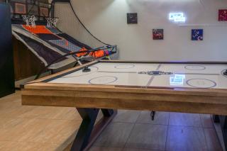 Disneyland Villa for Families with Game Room, EV and 3 Bedrooms, Sleeps up to 13 - 9