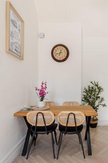 Cosy Cottage Retreat - 7