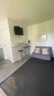 Methven Retreat Tinyhome - 6