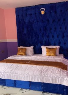 Emmydon Hotel And Suites - 1