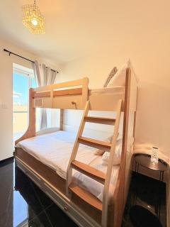 Luxury Panoramic Penthouse w Jacuzzi & Sea View - 6
