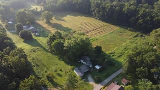 Misty Meadows, peaceful farmhouse - 0