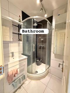 Bright and Spacious 3 Bed Furnished Maisonette in South West London SW2 - 9