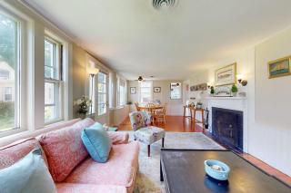 Garden Cottage By The Sea - 5