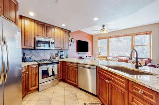 Evergreen Retreat, Unit 101 - 3