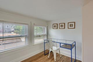 Dormont, Potomac 2A Spacious and Modern Private Bedroom with Shared Bathroom - 7
