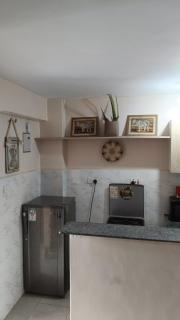 1BR Apartment in South B Balozi Estate 5 min to Capital Centre 10 min to NextGen Mall 15 min to JKIA Airport & SGR Terminus Easy Access to Mombasa Road and Nairobi CBD Fully Equipped Kitchen Fast Wi-Fi Smart TV Free Secure Parking self check in - 5