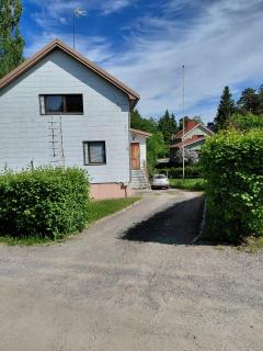 Retrohouse with garden - 9