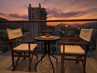 Modern loft with balcony and mountain views - 2