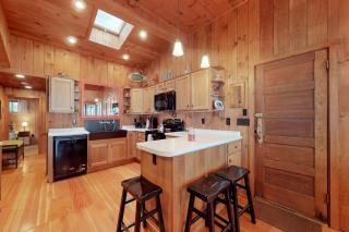 Brandy Shores - 3