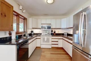 Thompson Lake Estate - 1