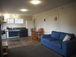 Private Flat in Bridge Hill - 1