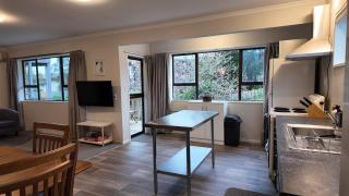 Private Flat in Bridge Hill - 2