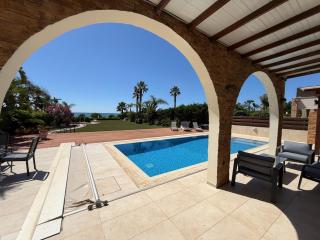 Emerald Seafront Residence - 9