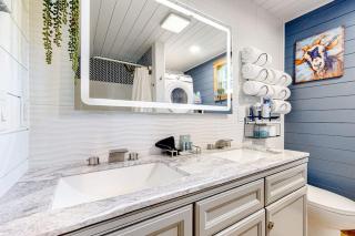 The Montclair Drive Delight - 1