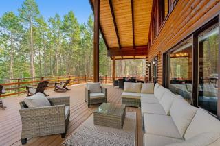 Log Cabin Lookout - 3