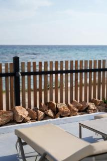 kythros seaside suites - 1