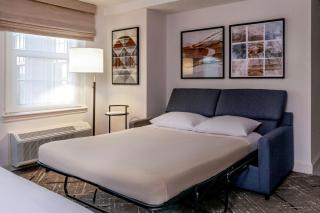 Sheraton Commander Hotel - 1