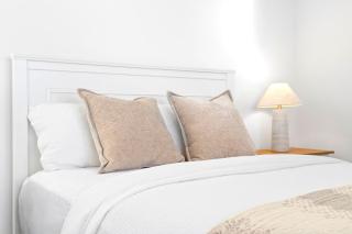 Penthouse Style - Story Bridge Views - Sleeps 8 - Baby Friendly - 8