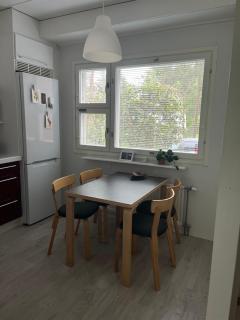 Rauhaisa keidas luonnon keskellä lähellä keskustaa - Helsinki - 1