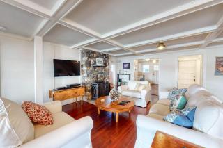 Lakeshore Living - 5