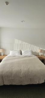 Waves Waterfront Apartment #1 - 7