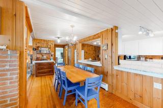 Lakefront Retreat - 2