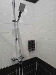 Arzella Beachfront Guesthouse - 6
