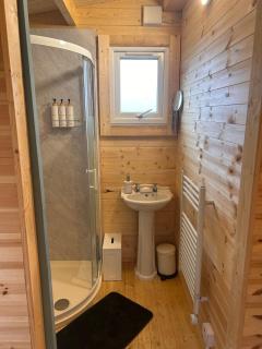 Tobys Lodge - 7