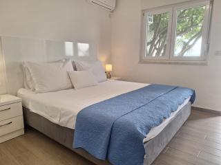 Apartments Zanic on The Beach - 1
