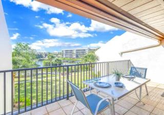 Lagoon View Condo with 2 Bedrooms and Resort Pool - 0