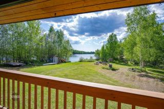 Lakeside Retreat- Charming 5 Bedroom with Kayaks - 7