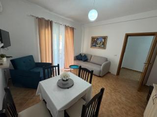 Julia Apartments - 8